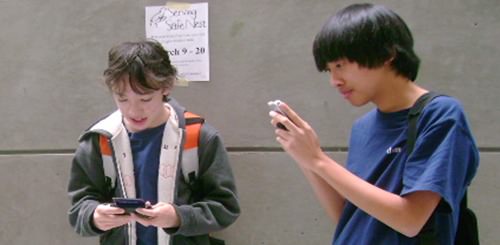 Should Cell Phones Be Allowed In School – Debate on CellPhones