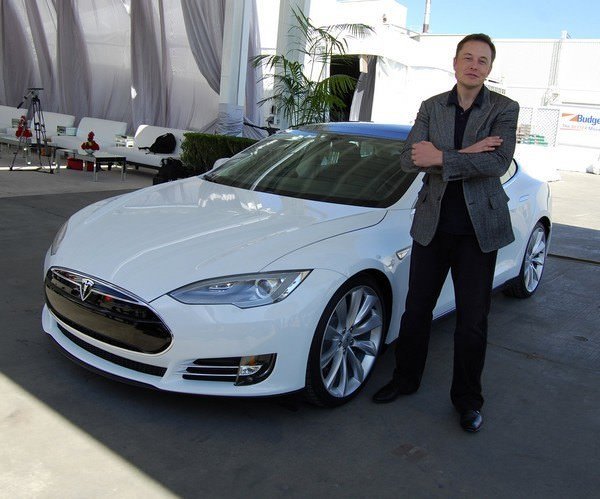 Tesla Motors Elon Musk_tn