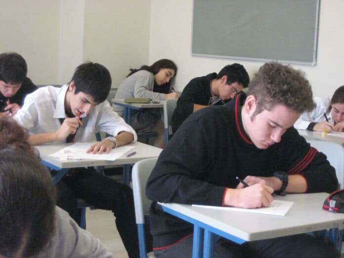 University Students are Relying on Technology to Cheat in Exams