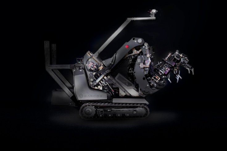 Guardian GT: The Imposing Robot that Lifts More than 500 lbs